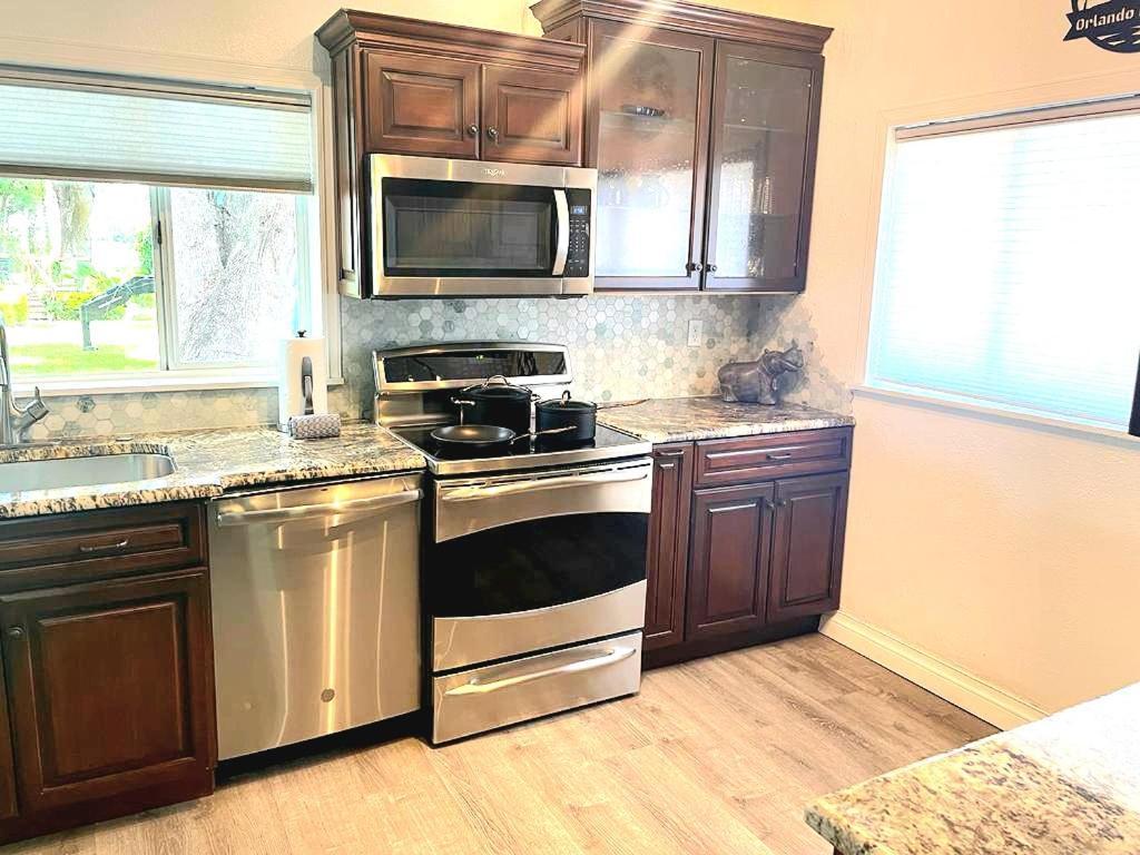 Orlando Lakefront Tiny Houses Room photo